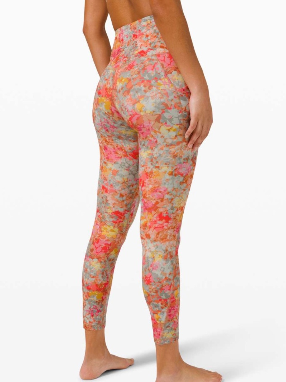 Lululemon Align High Rise Pant with Pockets 25"
Inflorescence Multi